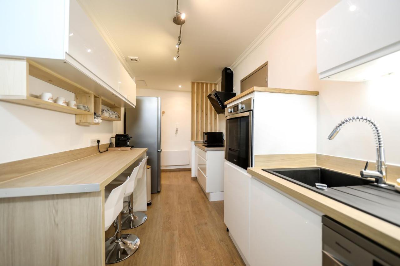 Le Lavandin, Spacieux Et Moderne P4, Centre Ville, Wifi Nîmes Esterno foto
